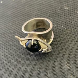 BAGUE EN JASPE NOIRE